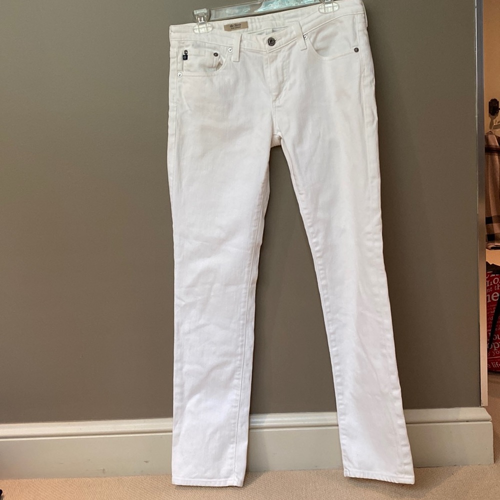 AG white jeans. ‘The Stevie’.  Size 29 Regular